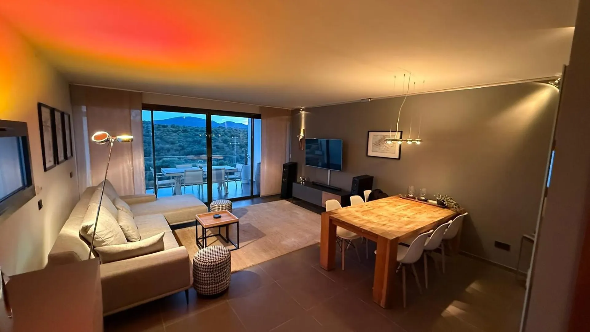 Villa Luxuschalet In Cala Mendia Mallorca